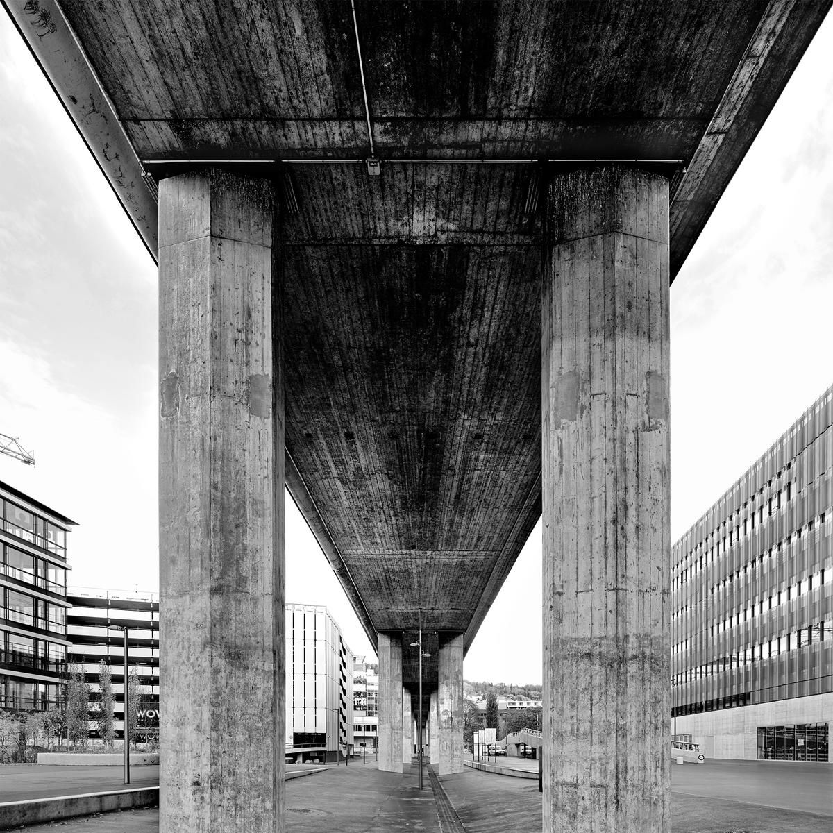 Bahnbrücke Toniareal